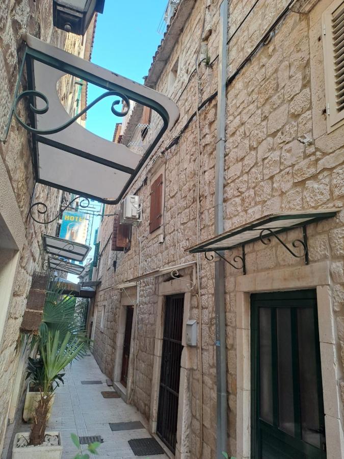 Sara Apartment Trogir Ngoại thất bức ảnh